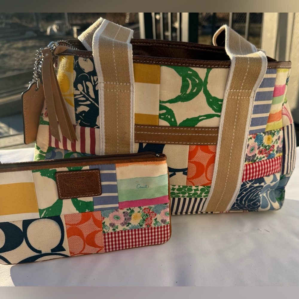 Coach Hampton Patchwork Tote 3pcs Set Bag With Wristlet & NWT Scarf 2005 5688 - Picture 3 of 8